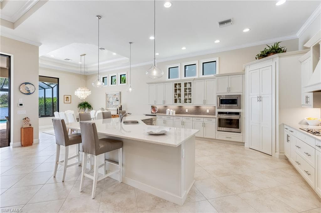 12749 Dundee Ln, Naples, FL 34120-8