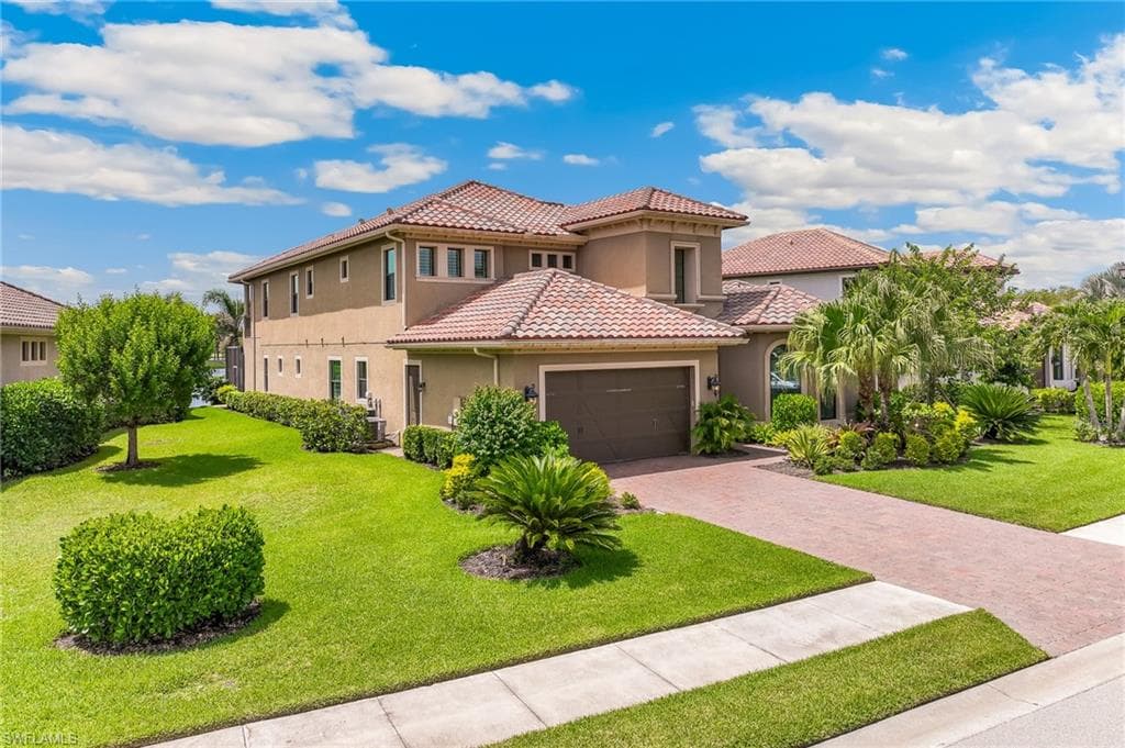 12749 Dundee Ln, Naples, FL 34120-2