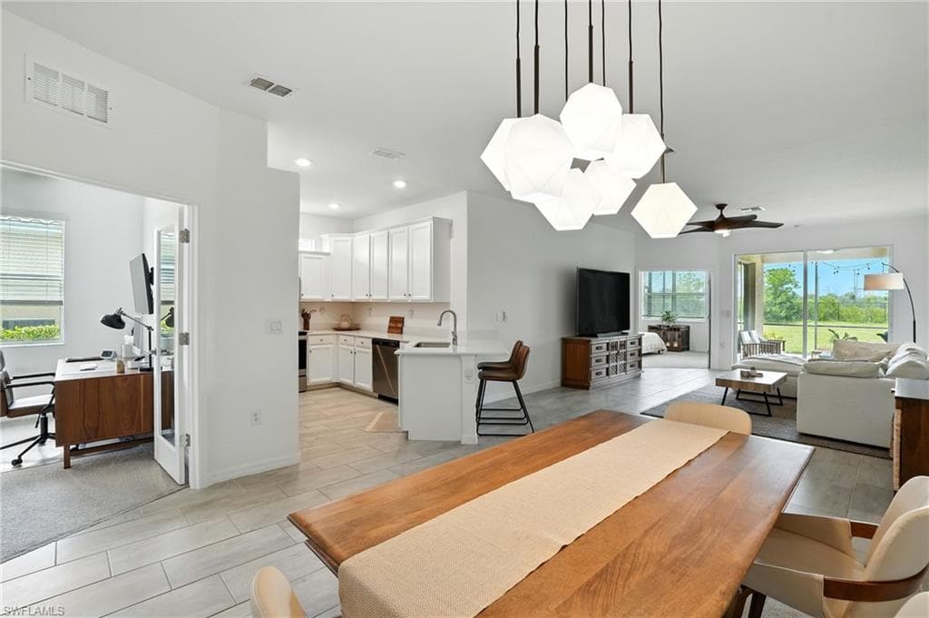 1676 Alameda Dr, Naples, FL 34120-13