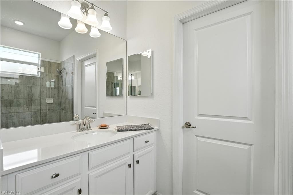 1676 Alameda Dr, Naples, FL 34120-26