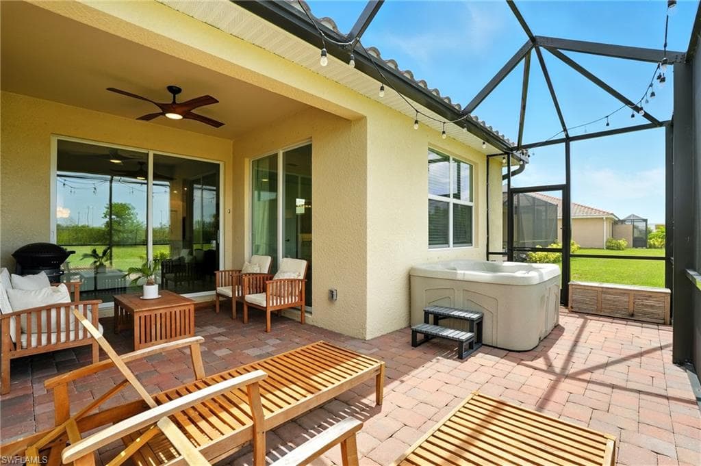 1676 Alameda Dr, Naples, FL 34120-38