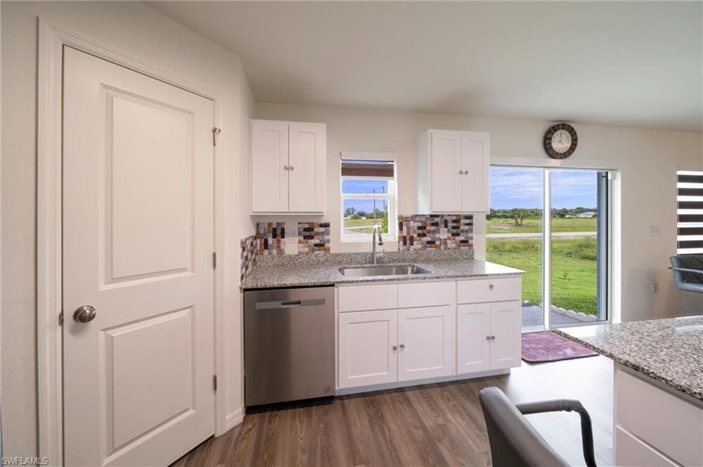 8005 Melody Cir, Labelle, FL 33935-10