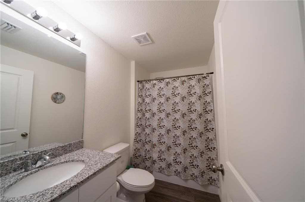 8005 Melody Cir, Labelle, FL 33935-22
