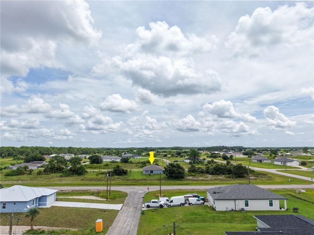 8005 Melody Cir, Labelle, FL 33935-38