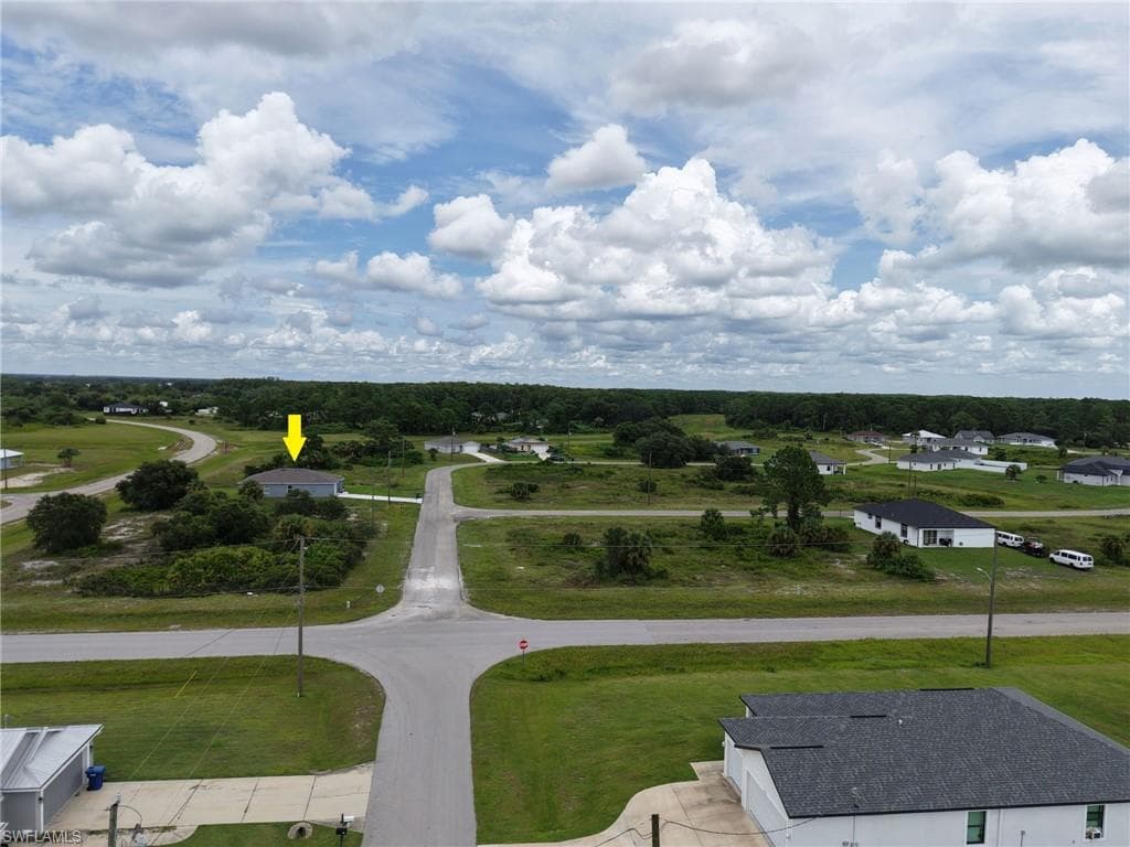 8005 Melody Cir, Labelle, FL 33935-40