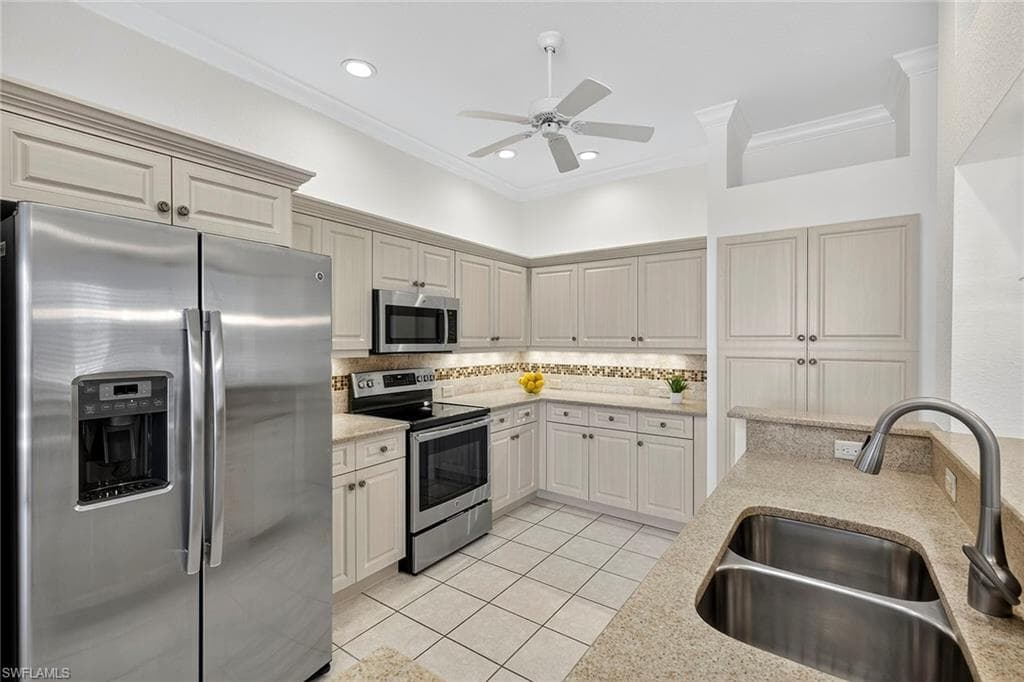 14595 Glen Eden Dr, Naples, FL 34110-10