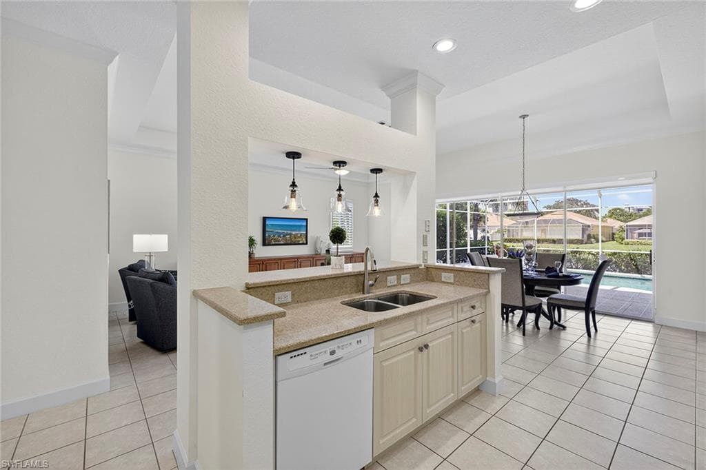 14595 Glen Eden Dr, Naples, FL 34110-11