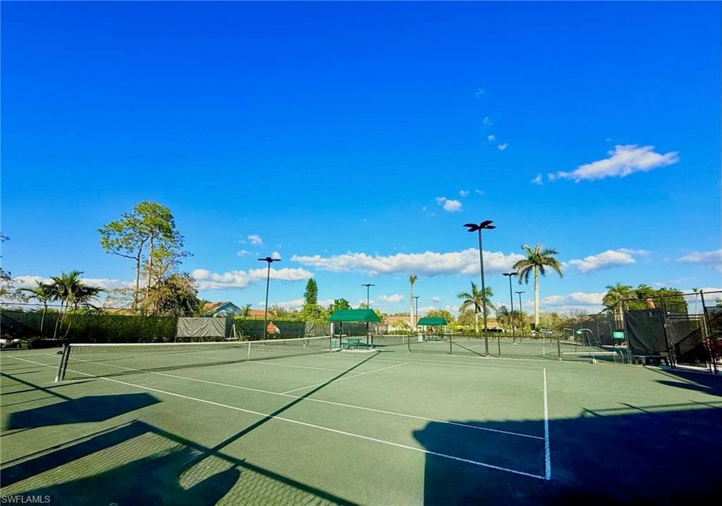 1051 Foxfire Ln 206, Naples, FL 34104-30