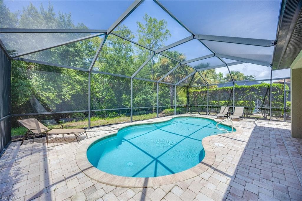 7049 Live Oak Dr, Naples, FL 34114-11