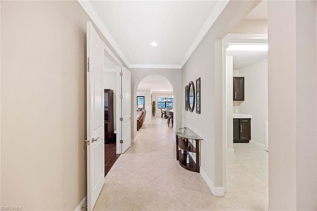 7049 Live Oak Dr, Naples, FL 34114-12