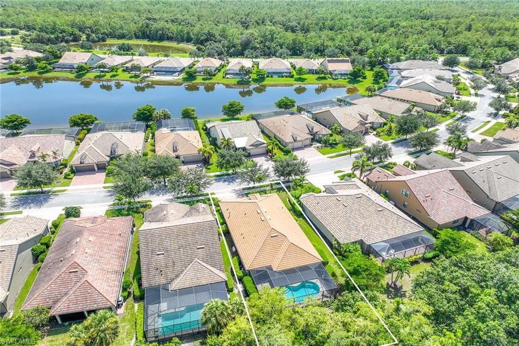7049 Live Oak Dr, Naples, FL 34114-25