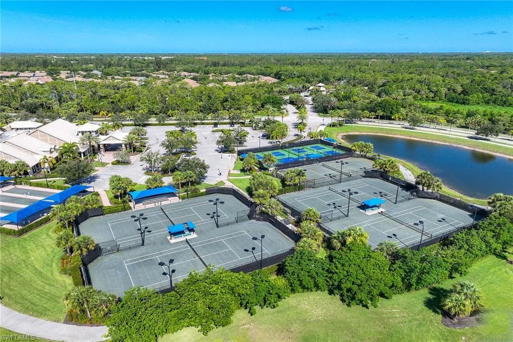 7049 Live Oak Dr, Naples, FL 34114-37
