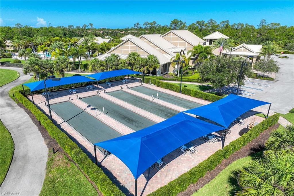 7049 Live Oak Dr, Naples, FL 34114-38