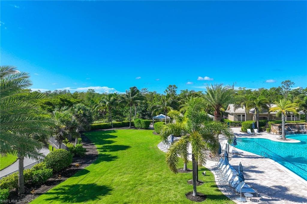 7049 Live Oak Dr, Naples, FL 34114-40