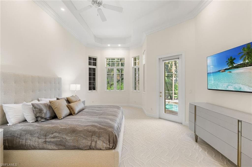 5962 Hammock Isles Cir, Naples, FL 34119-18