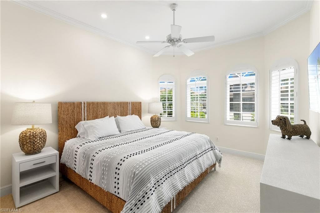 5962 Hammock Isles Cir, Naples, FL 34119-21