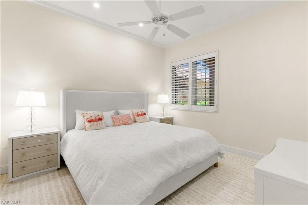 5962 Hammock Isles Cir, Naples, FL 34119-25