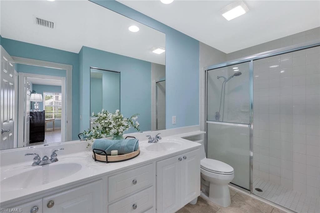 8165 Xenia Ln, Naples, FL 34114-23
