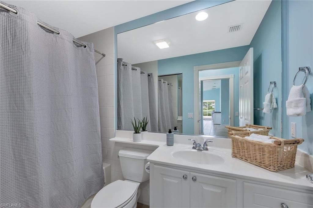 8165 Xenia Ln, Naples, FL 34114-26