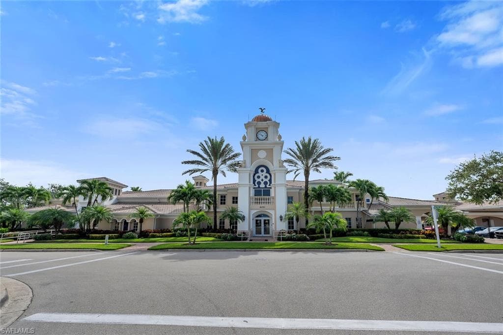 8165 Xenia Ln, Naples, FL 34114-37