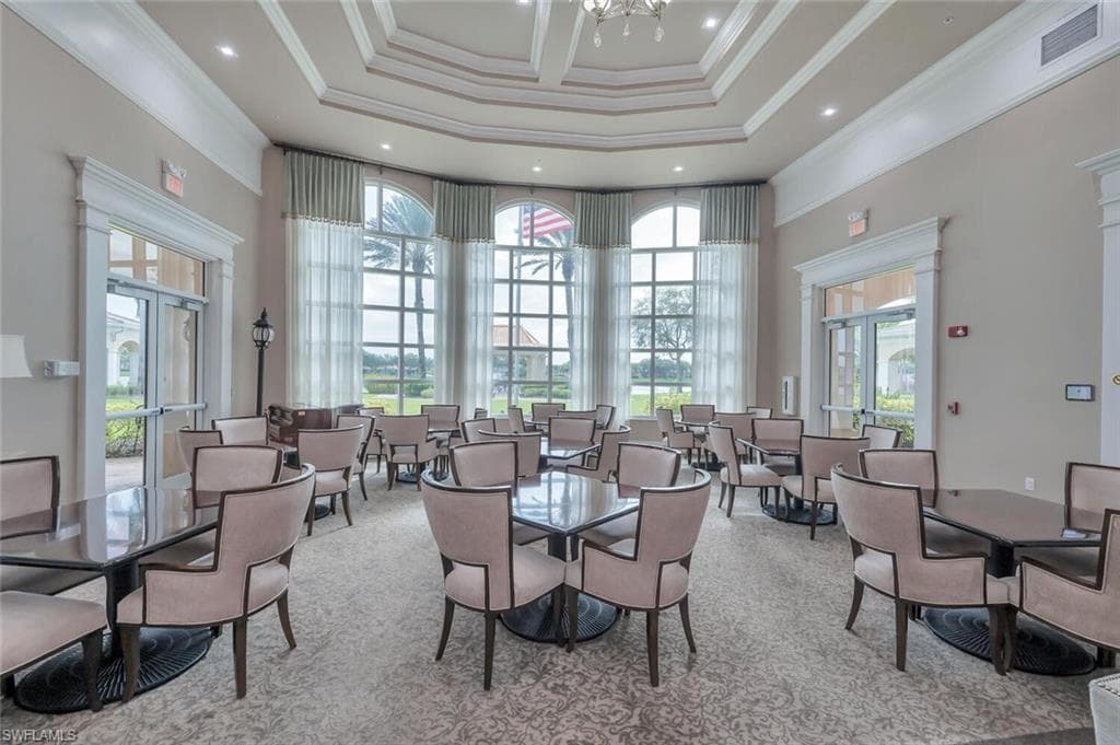 8165 Xenia Ln, Naples, FL 34114-40
