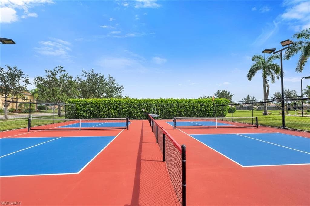8165 Xenia Ln, Naples, FL 34114-50