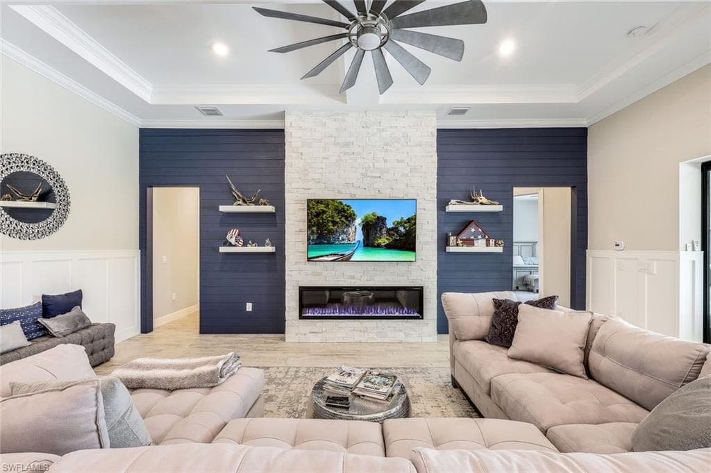 9112 Snowy Owl Way, Naples, FL 34120-6