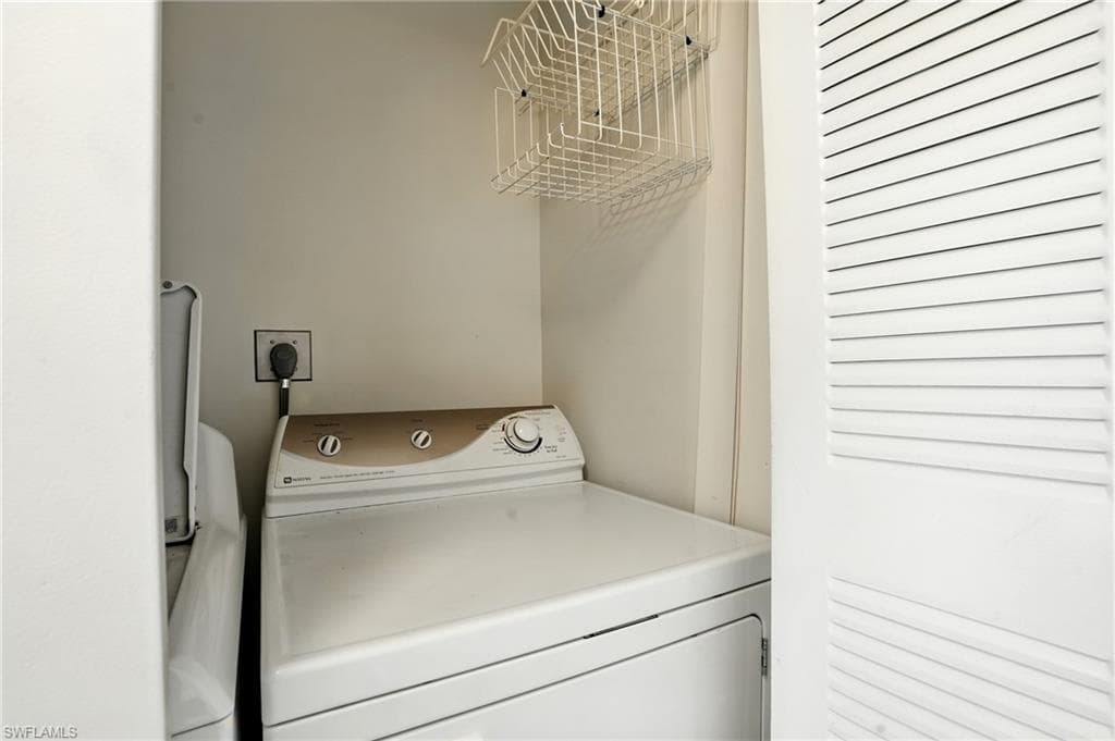 1524 Mainsail Dr 8, Naples, FL 34114-10