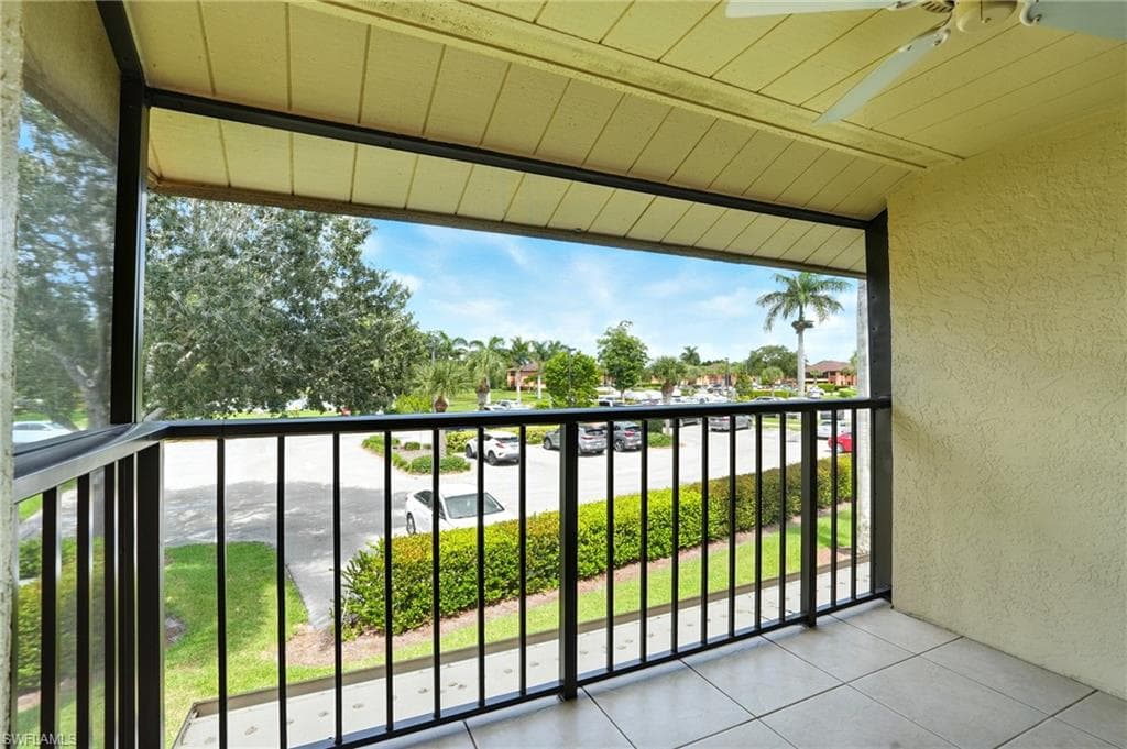 1524 Mainsail Dr 8, Naples, FL 34114-17