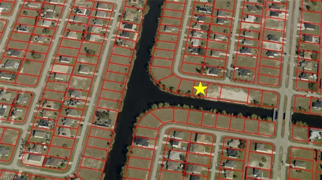 820 20th St, Cape Coral, FL 33993-1