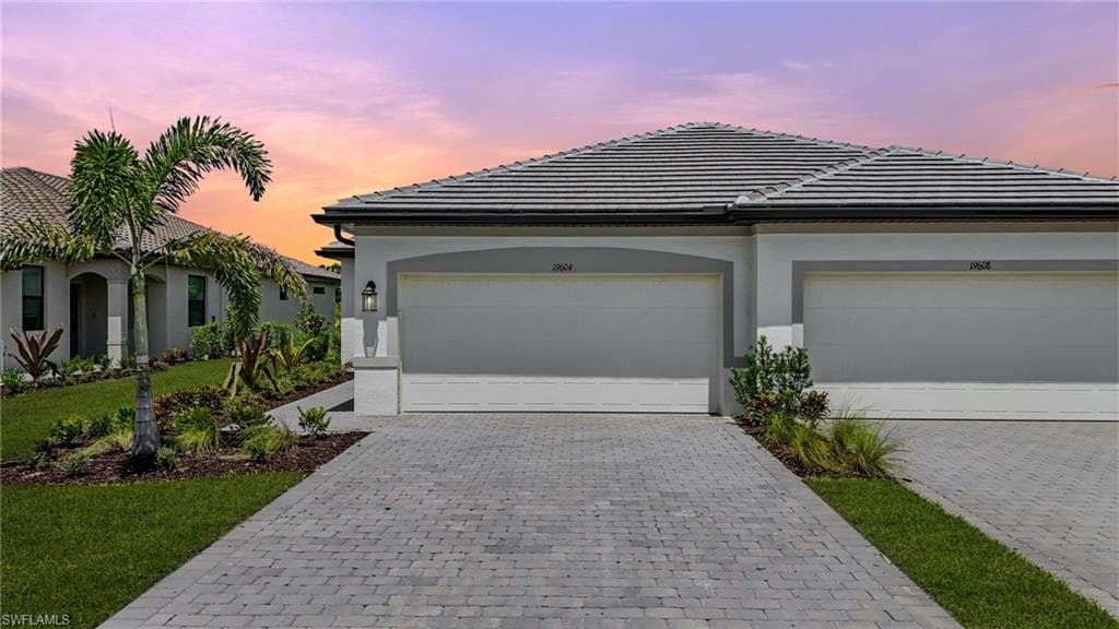 19604 Hinkley Dr, Estero, FL 33928-2