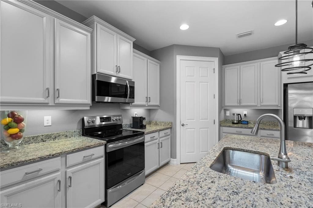 28188 Seasons Tide Ave, Bonita Springs, FL 34135-14