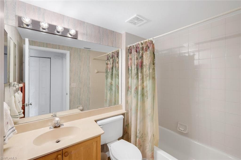 5015 Cedar Springs Dr 103, Naples, FL 34110-20