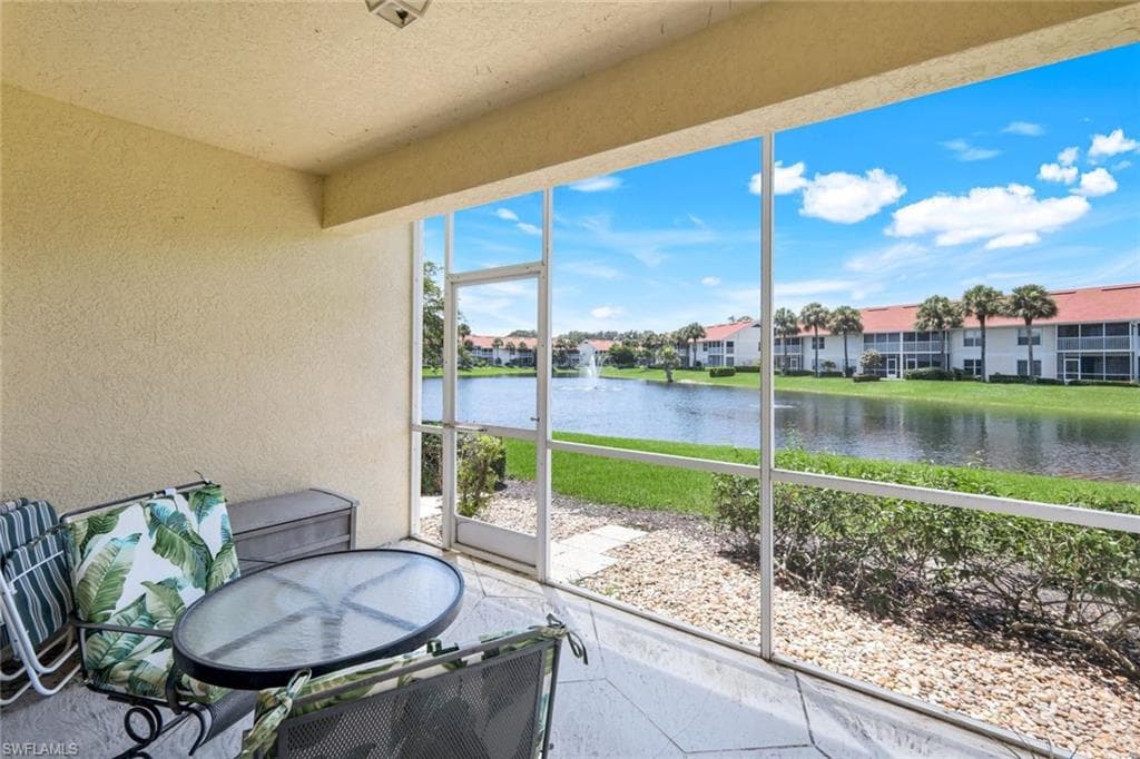 5015 Cedar Springs Dr 103, Naples, FL 34110-21