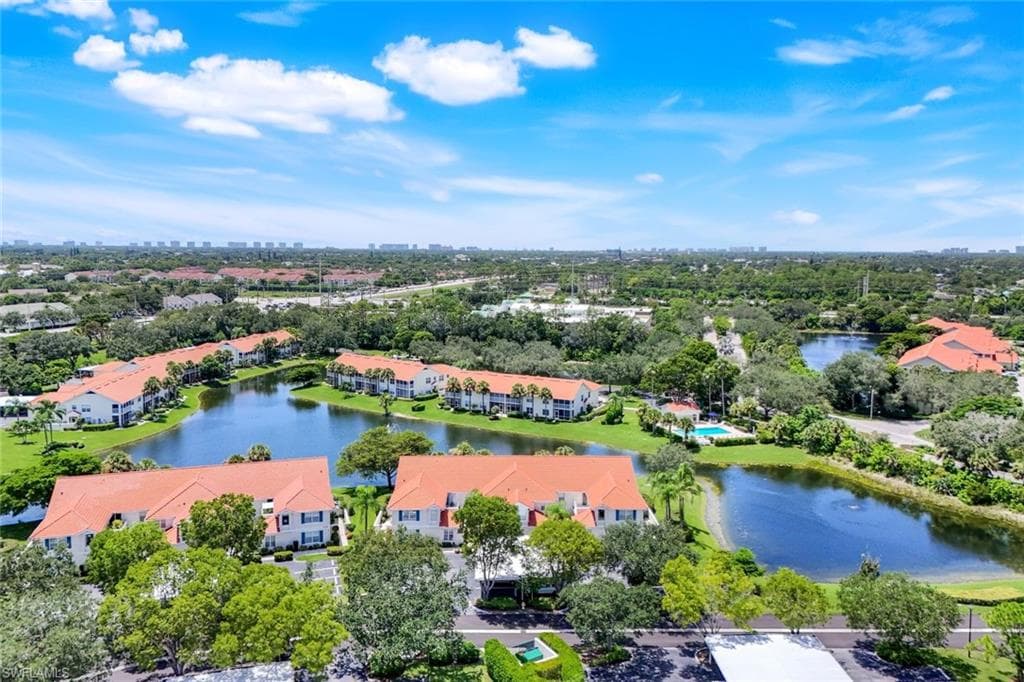 5015 Cedar Springs Dr 103, Naples, FL 34110-27