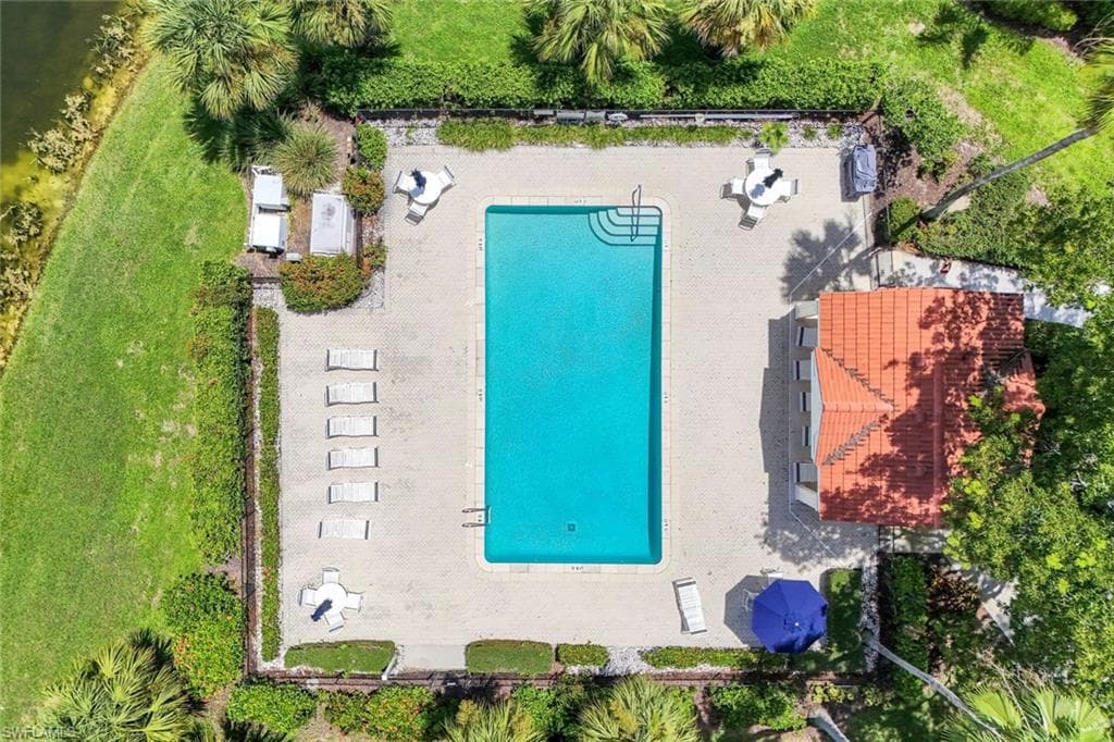 5015 Cedar Springs Dr 103, Naples, FL 34110-32