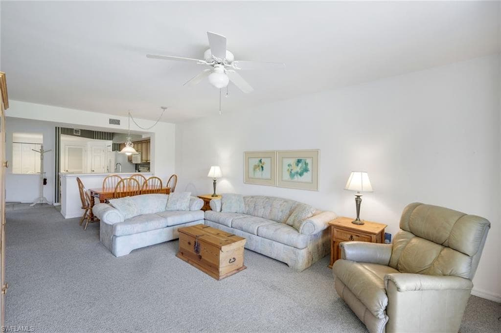 5015 Cedar Springs Dr 103, Naples, FL 34110-5