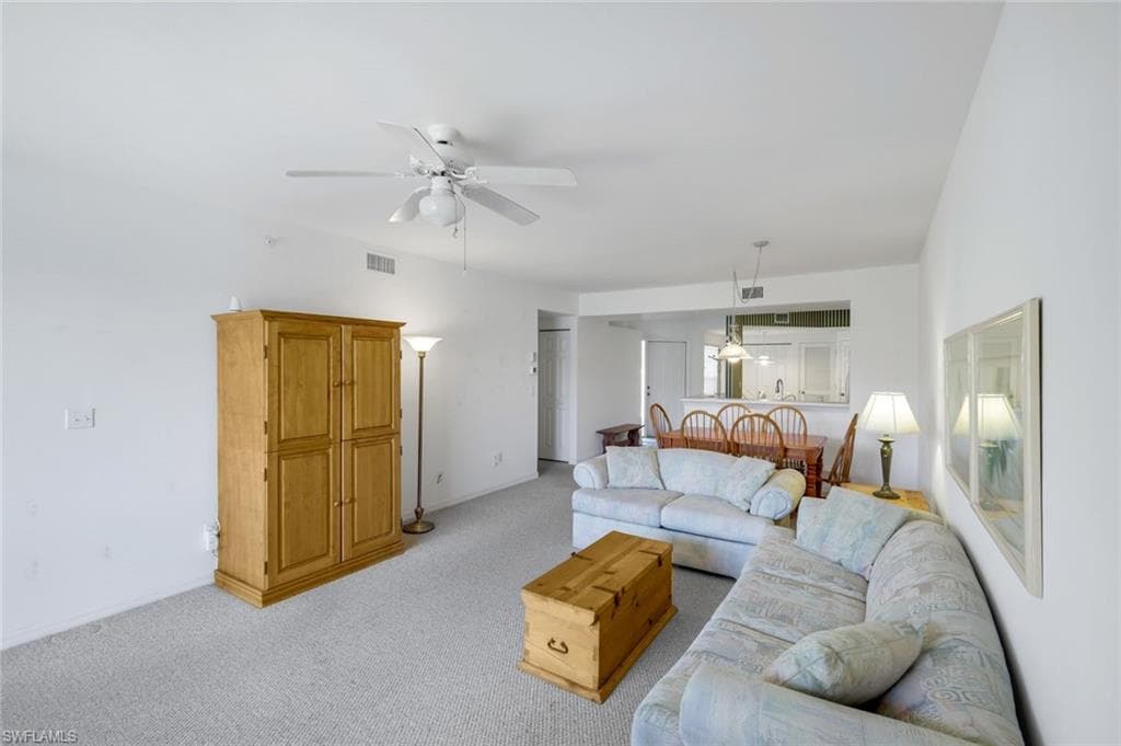 5015 Cedar Springs Dr 103, Naples, FL 34110-6