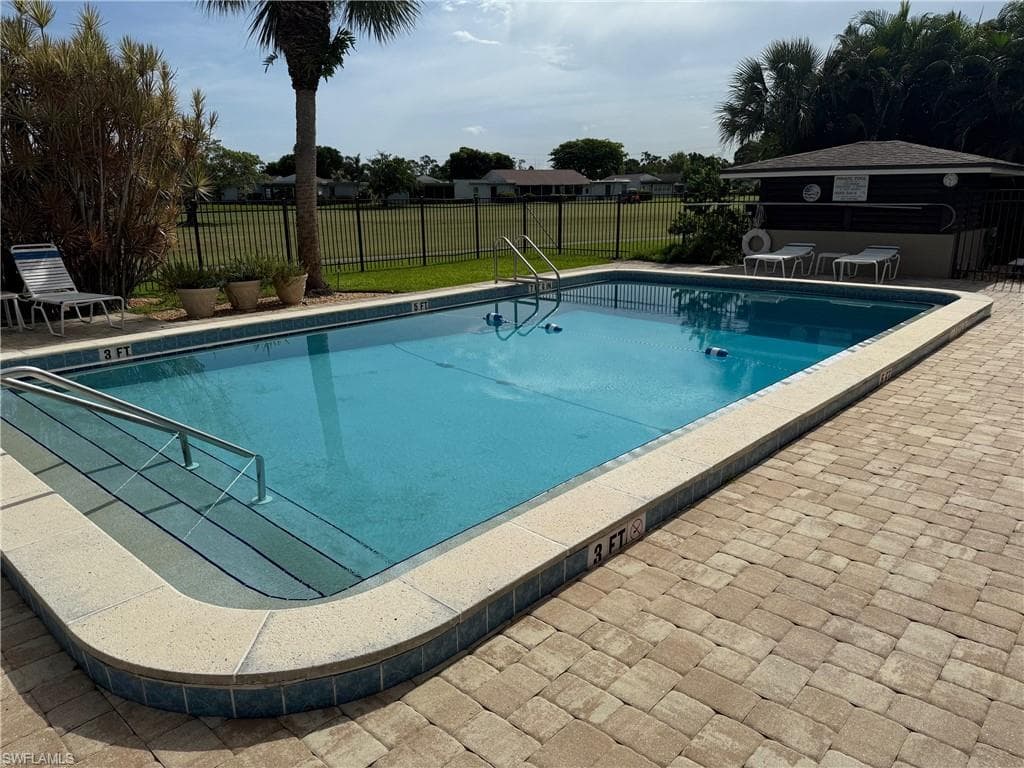 3655 Boca Ciega Dr 201, Naples, FL 34112-25