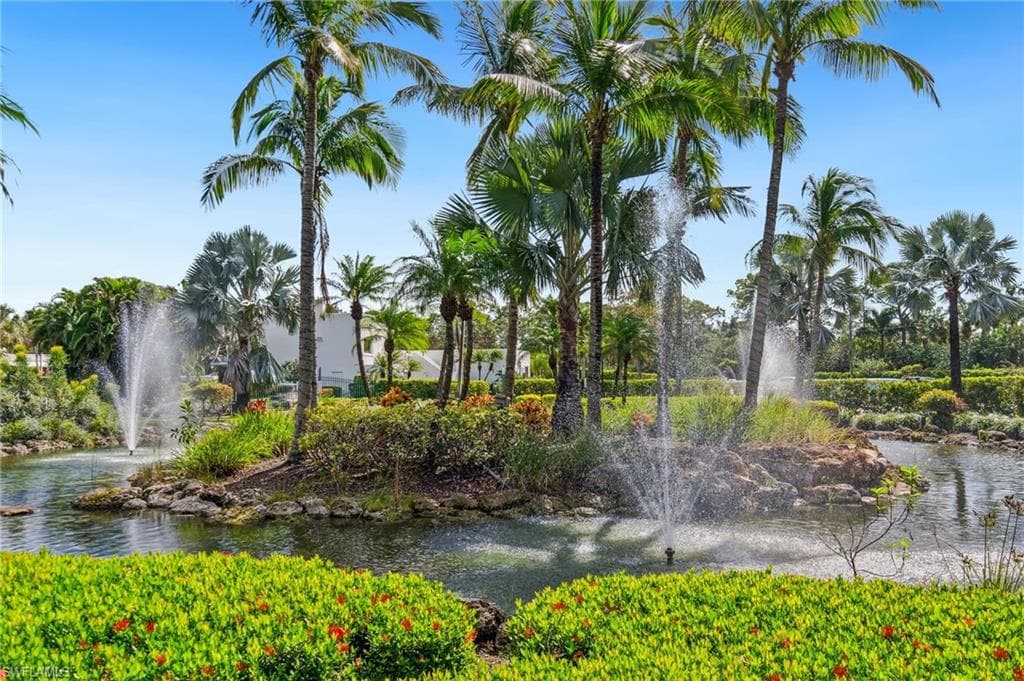 3327 Olympic Dr 526, Naples, FL 34105-24