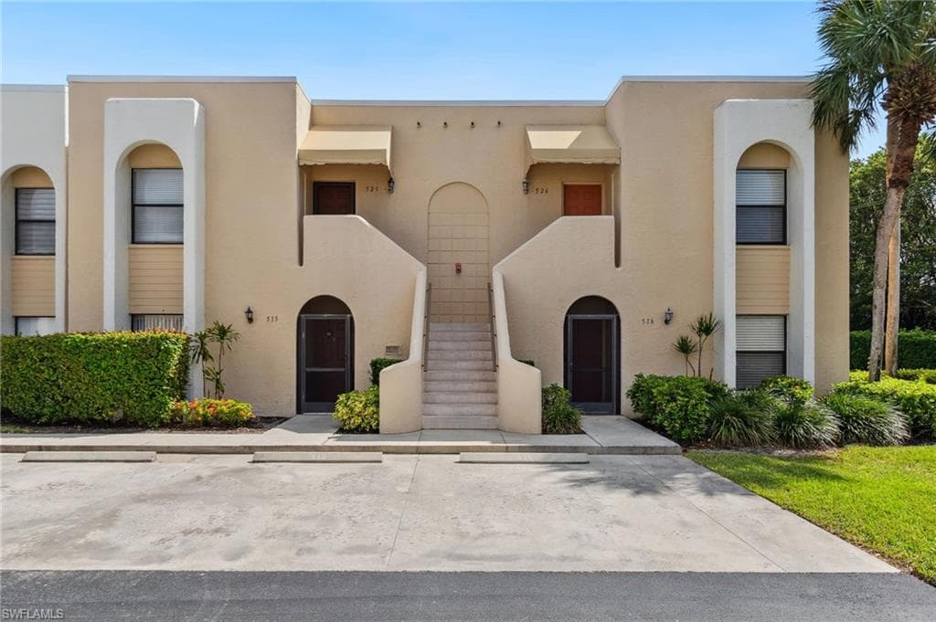 3327 Olympic Dr 526, Naples, FL 34105-2