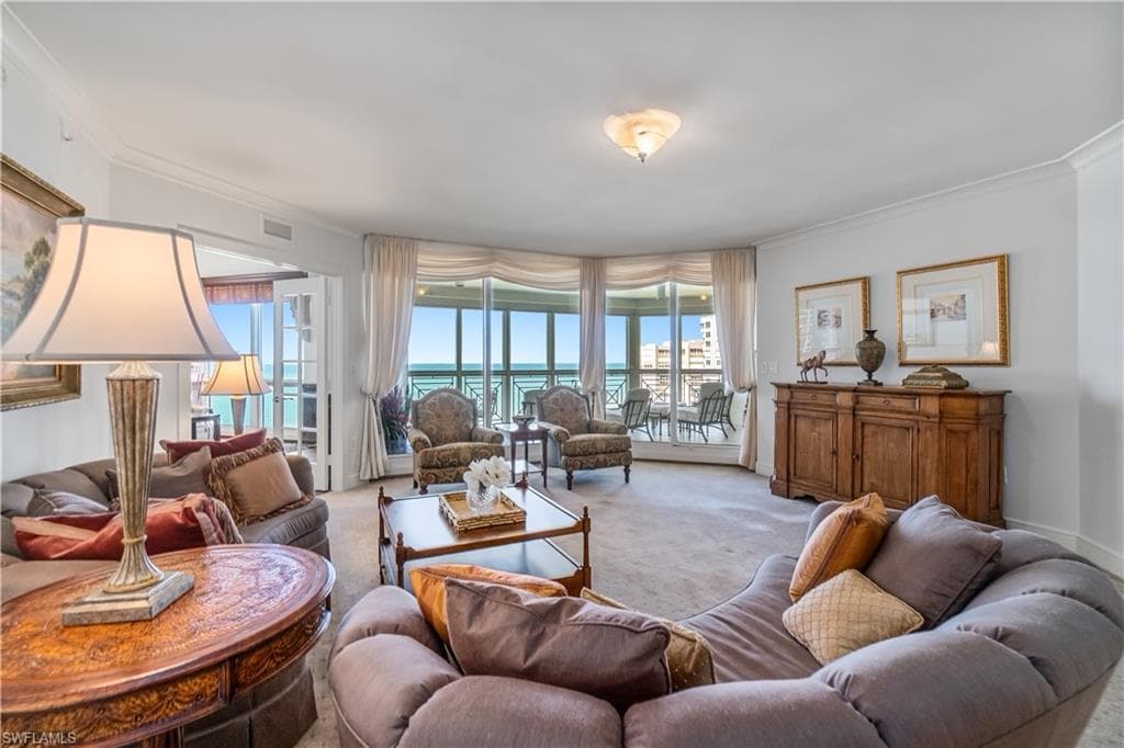 4021 Gulf Shore Blvd N 1403, Naples, FL 34103-2