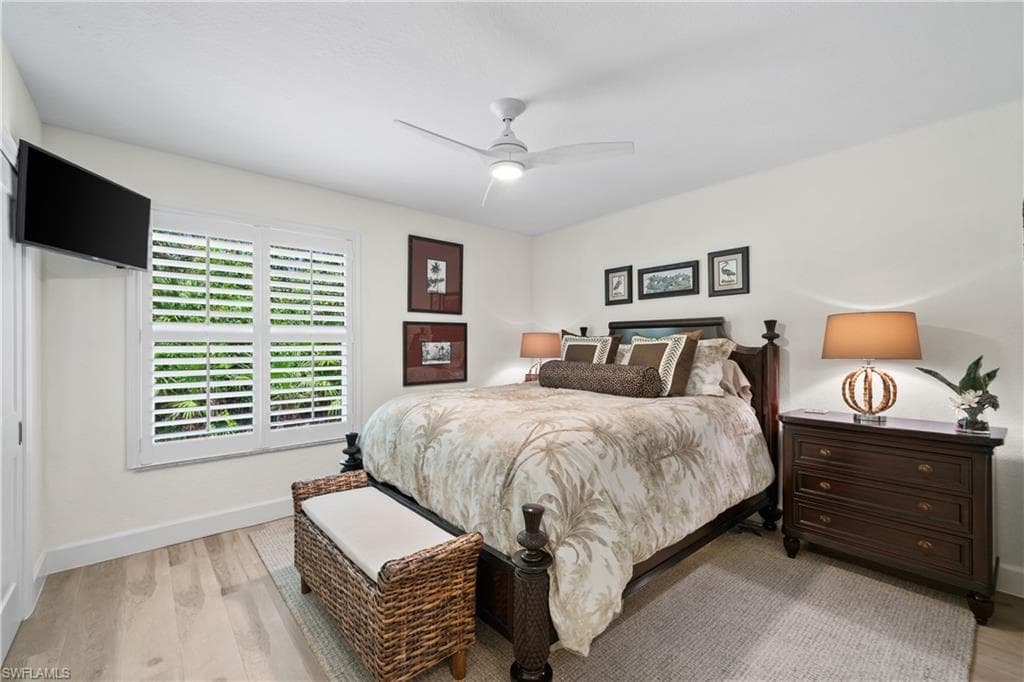 347 Emerald Bay Cir S7, Naples, FL 34110-24