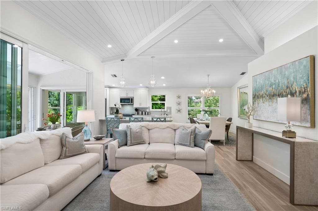 347 Emerald Bay Cir S7, Naples, FL 34110-2