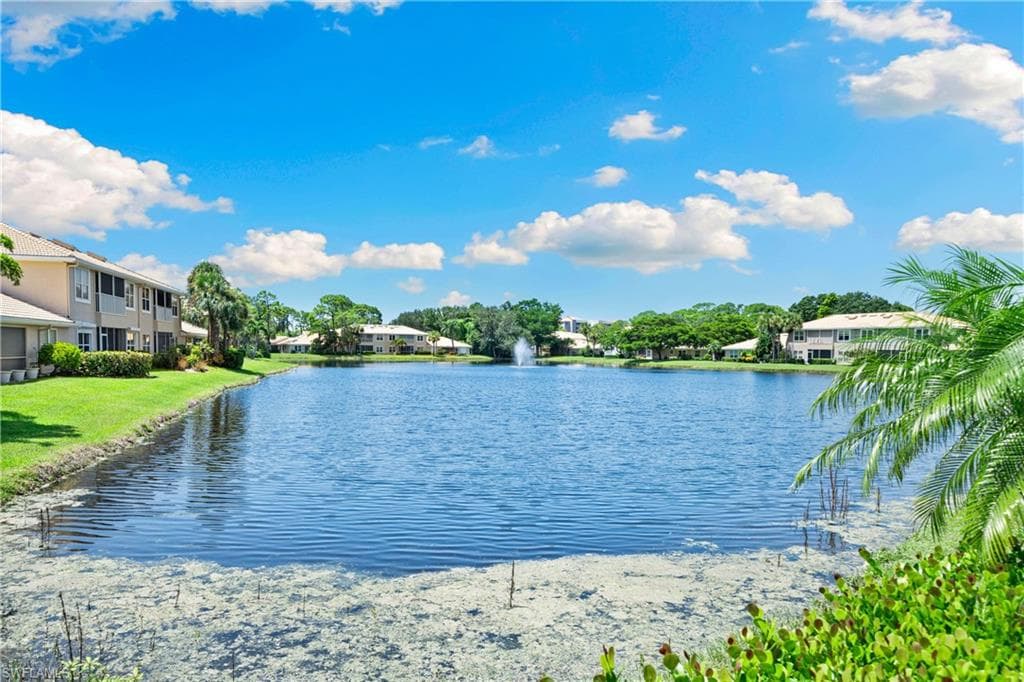 347 Emerald Bay Cir S7, Naples, FL 34110-40