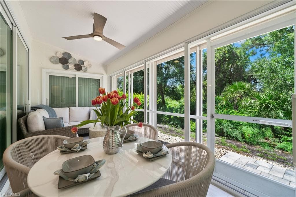 347 Emerald Bay Cir S7, Naples, FL 34110-8