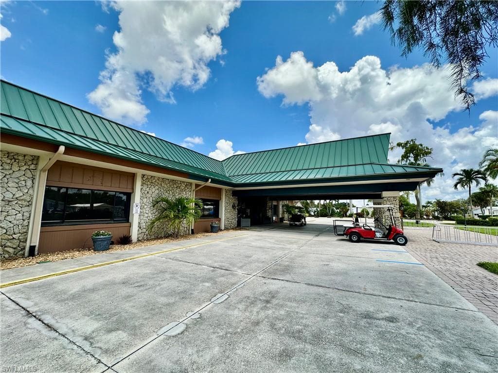 186 Panther Pass Cir 186, Naples, FL 34114-26