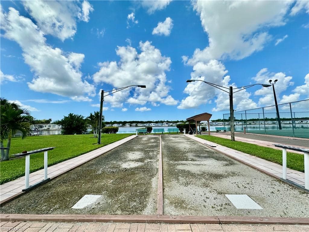 186 Panther Pass Cir 186, Naples, FL 34114-42