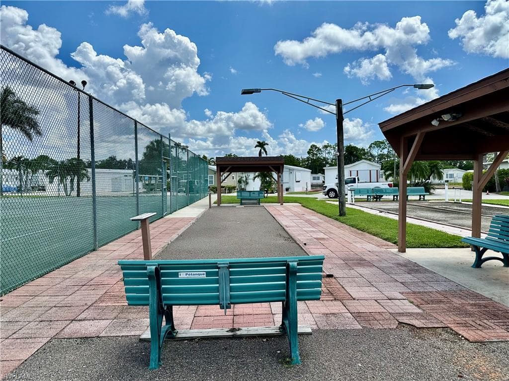 186 Panther Pass Cir 186, Naples, FL 34114-43