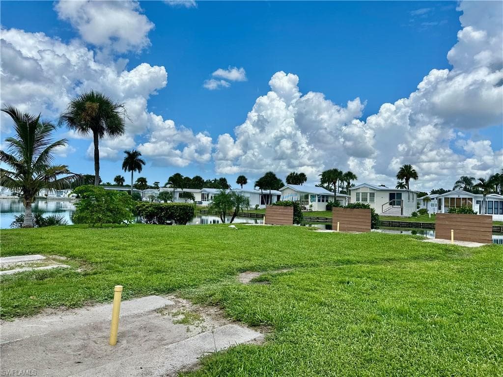 186 Panther Pass Cir 186, Naples, FL 34114-45
